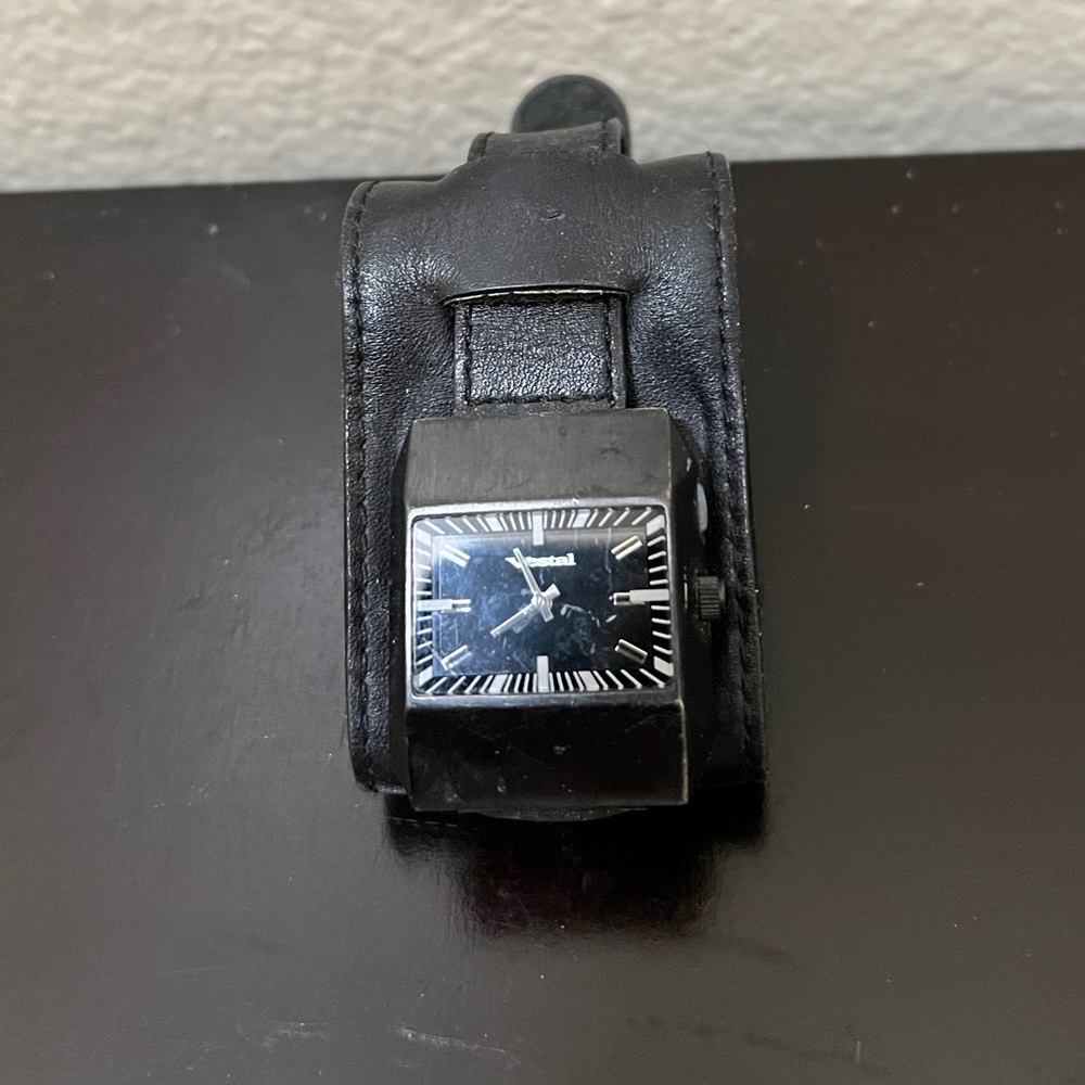 Vintage Vestal Men’s Leather Wrap Watch